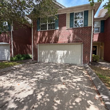 Property photo 1 of 403 Heath Pl