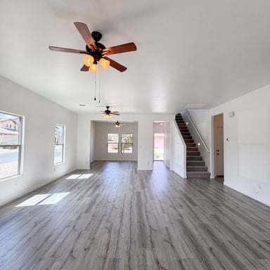 Property photo 3 of 45433 W Sandhill Rd