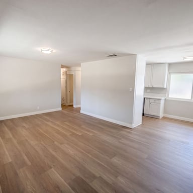 Property photo 3 of 5630 Dewey Ave