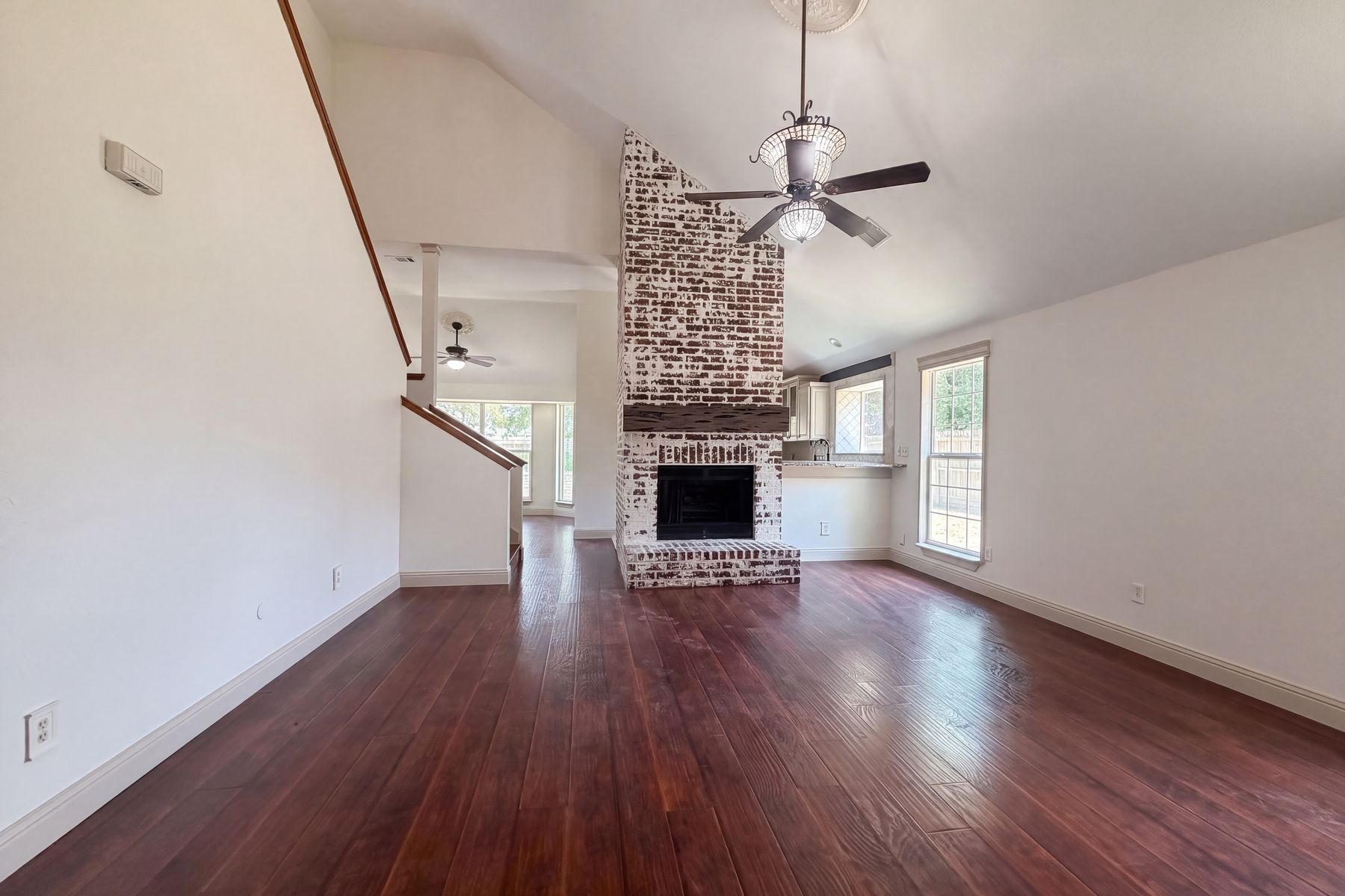 Property photo 3 of 6315 Meadow Glen Dr