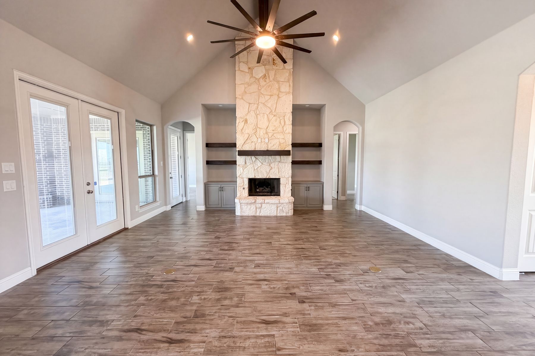 Property photo 3 of 3608 Ridge Point Dr