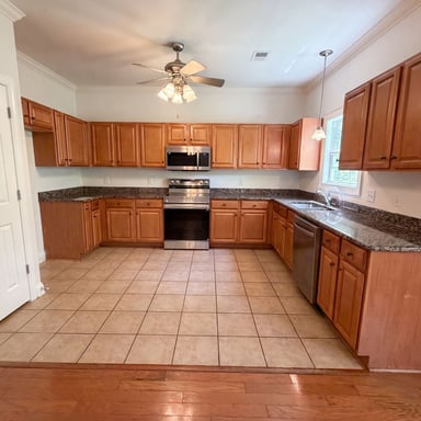 Property photo 2 of 14 Magnolia Springs Ct