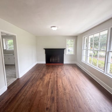 Property photo 3 of 1937 Beckley Dr