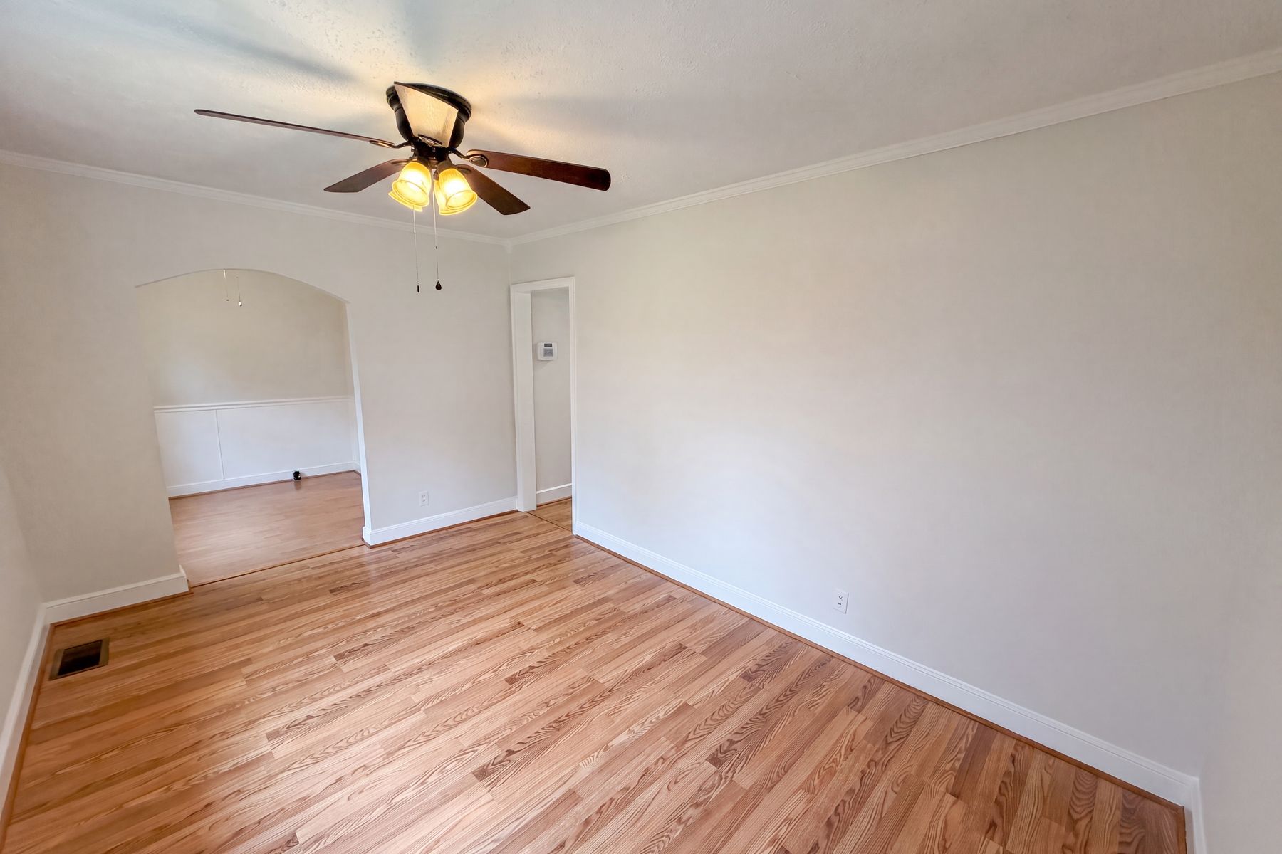 Property photo 3 of 1521 Herrin Ave