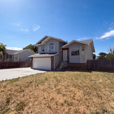 Property photo 1 of 532 W 860 S