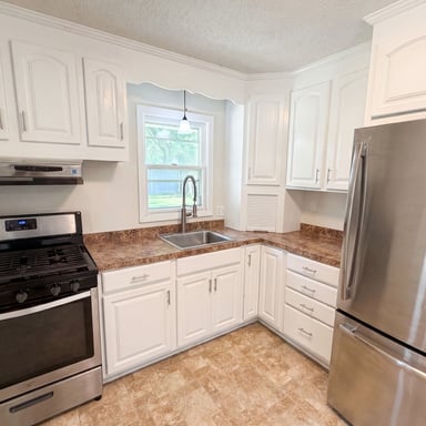 Property photo 2 of 2128 Ronald Ave