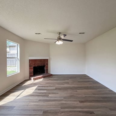Property photo 3 of 2501 Avalon Creek Way