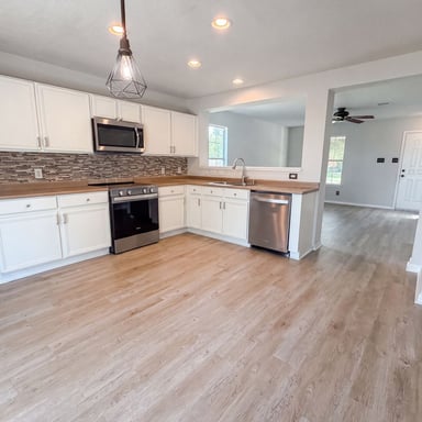 Property photo 2 of 3972 Cherokee Blvd