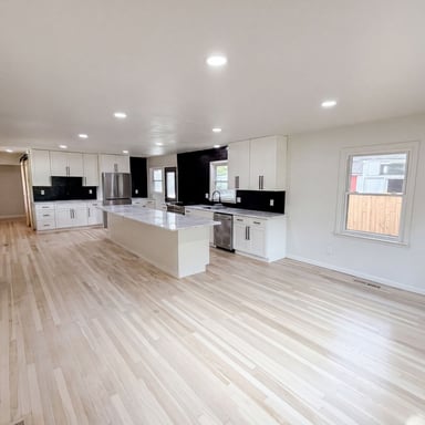 Property photo 3 of 3807 Greenhill Dr