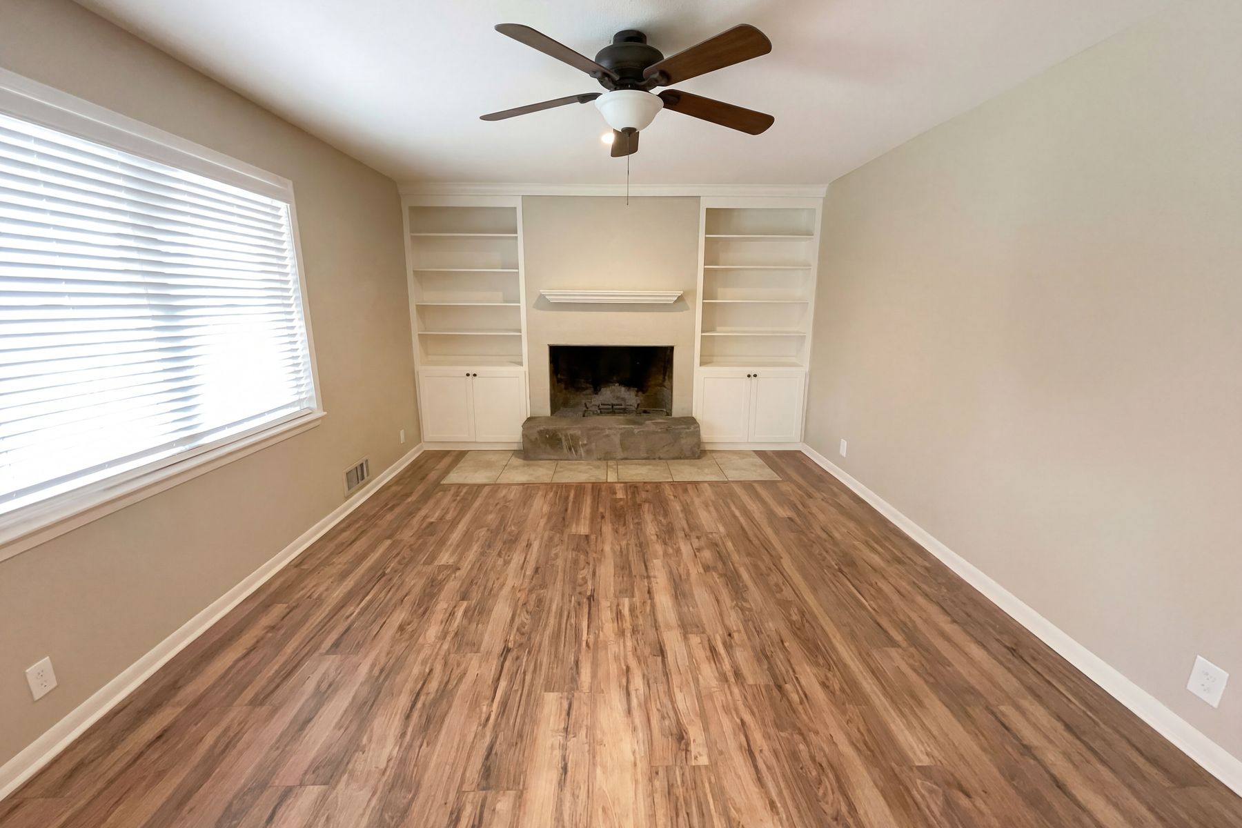 Property photo 3 of 6817 Chickering Rd