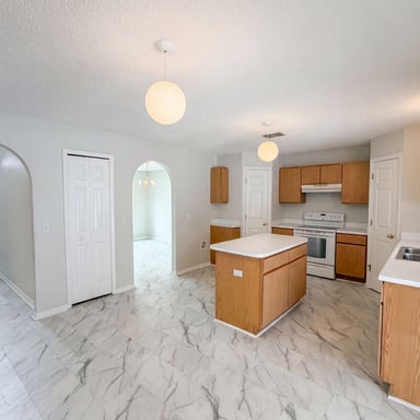 Property photo 2 of 5191 Quintilis St