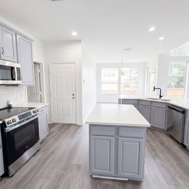 Property photo 2 of 3853 Wintergreen Dr