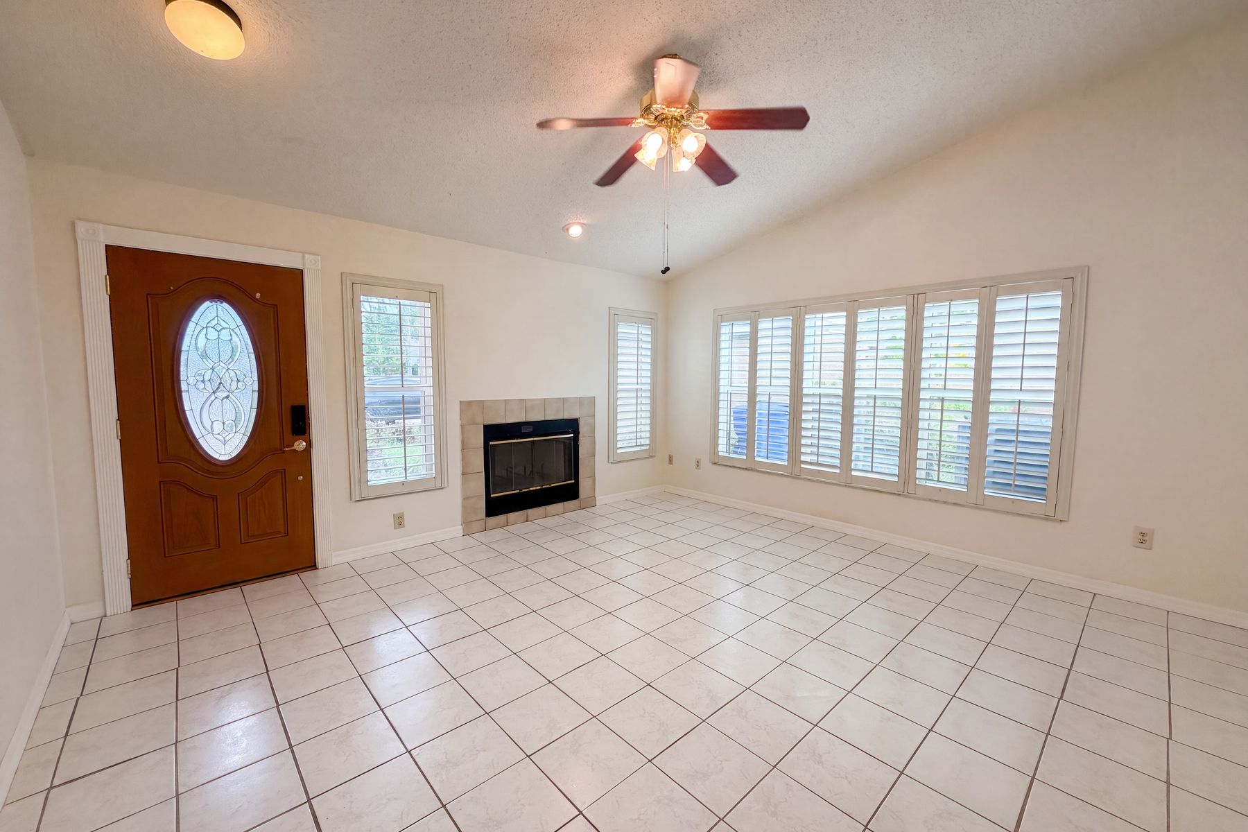 Property photo 3 of 11648 Hidden Hollow Cir