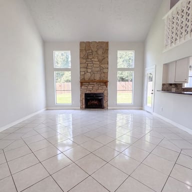 Property photo 3 of 3542 Nutwood Ln