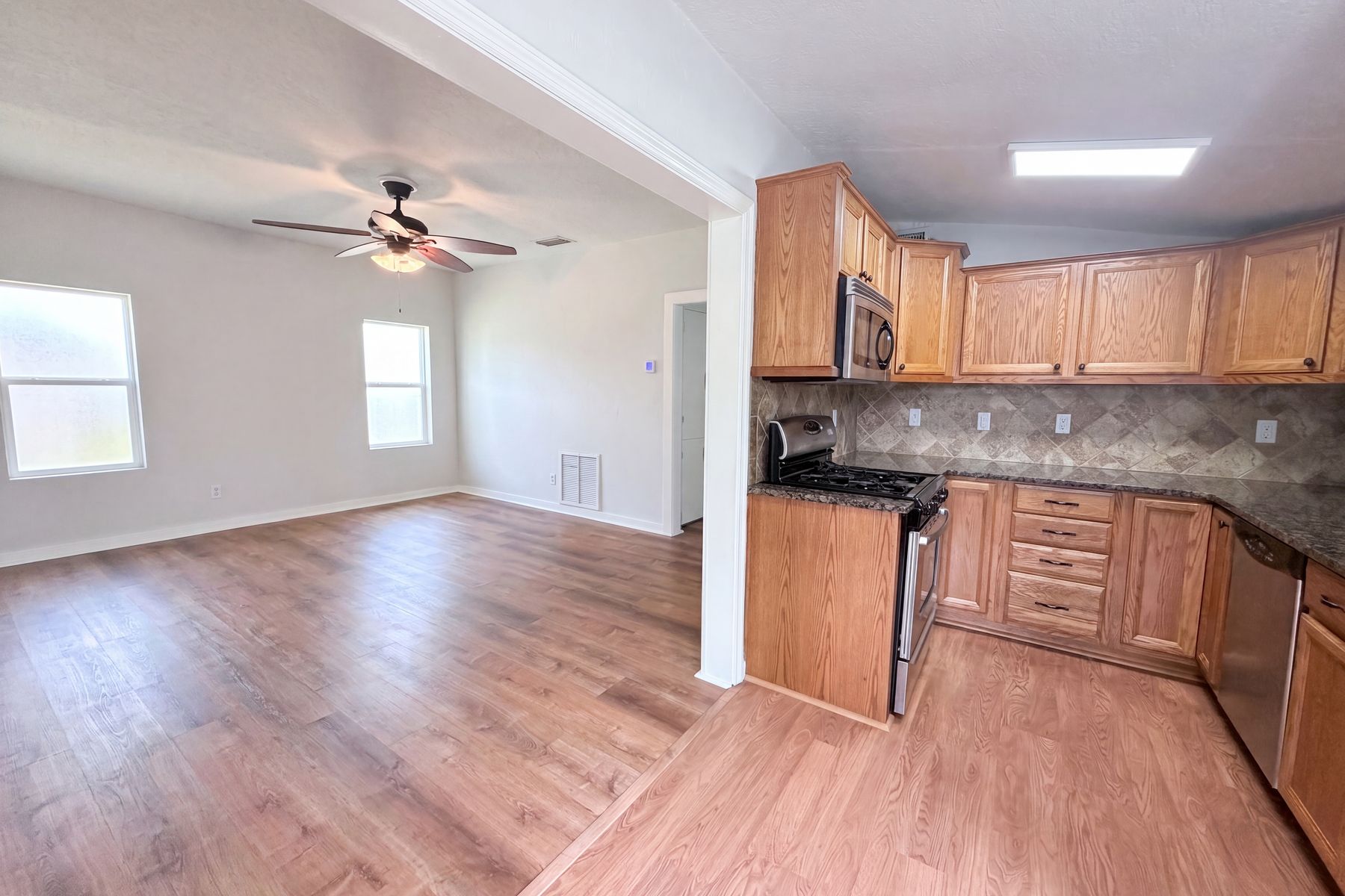 Photo 2 of 17 of 642 Gardiner St, Starke, FL