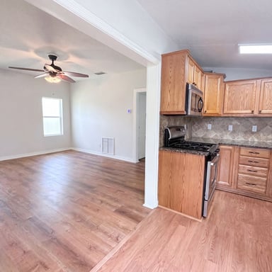 Property photo 2 of 642 Gardiner St