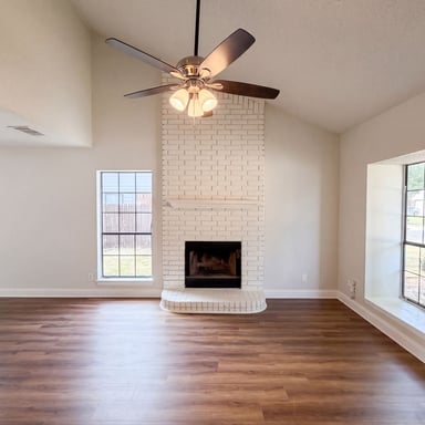 Property photo 3 of 3610 Clearview Dr