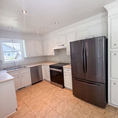 Property photo 2 of 153 Courtney Oak Dr