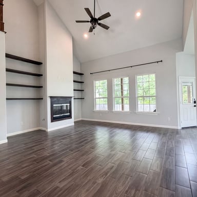 Property photo 3 of 40406 Mostyn Dr