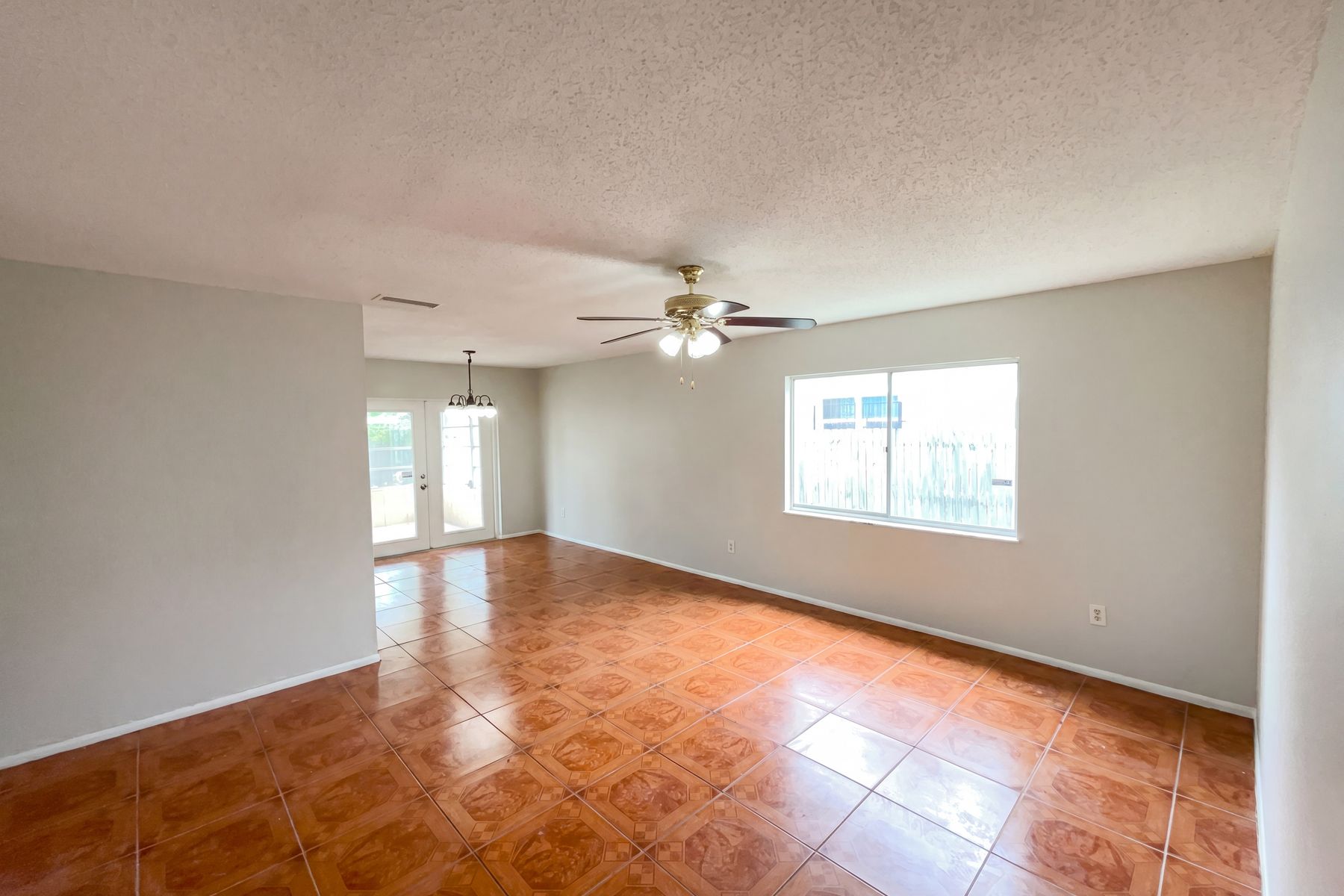 Property photo 3 of 4805 Beacon St