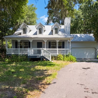 Property photo 1 of 321 Paradise Cir