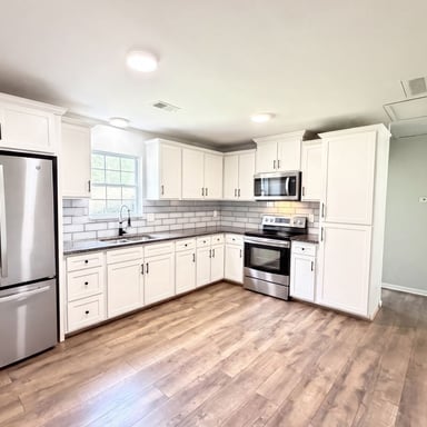 Property photo 2 of 10244 Gloman Ct