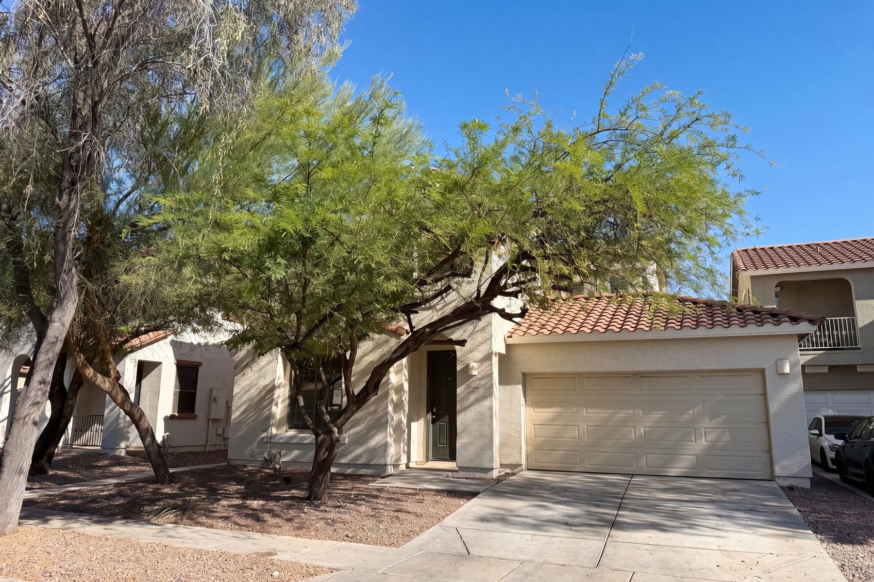 Photo 2 of 38 of 3769 E Flamingo Way, Gilbert, AZ