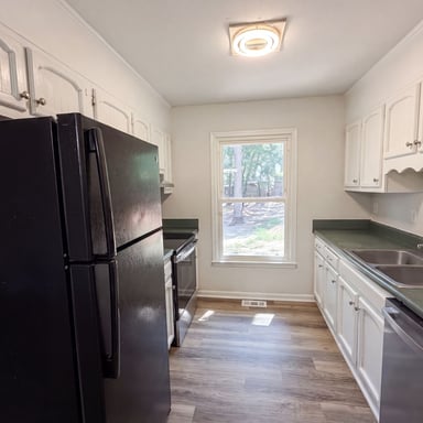 Property photo 2 of 5314 Westminster Dr
