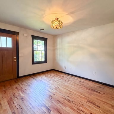 Property photo 3 of 509 Drake Ave