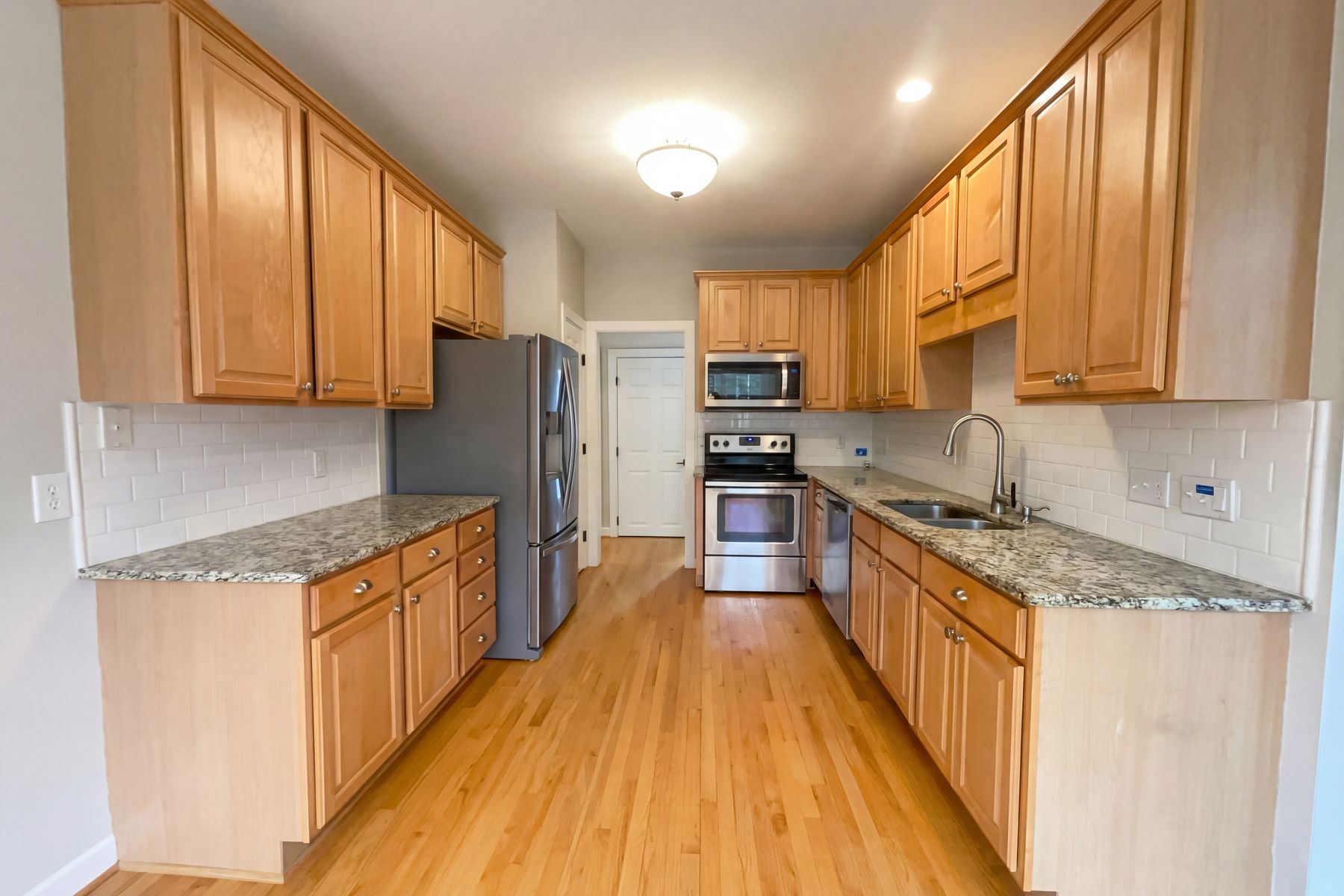 Photo 2 of 17 of 6412 Pleasant Creek Ct, Raleigh, NC