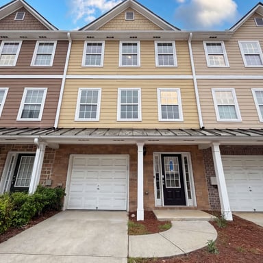 Property photo 1 of 6369 Redan Sq