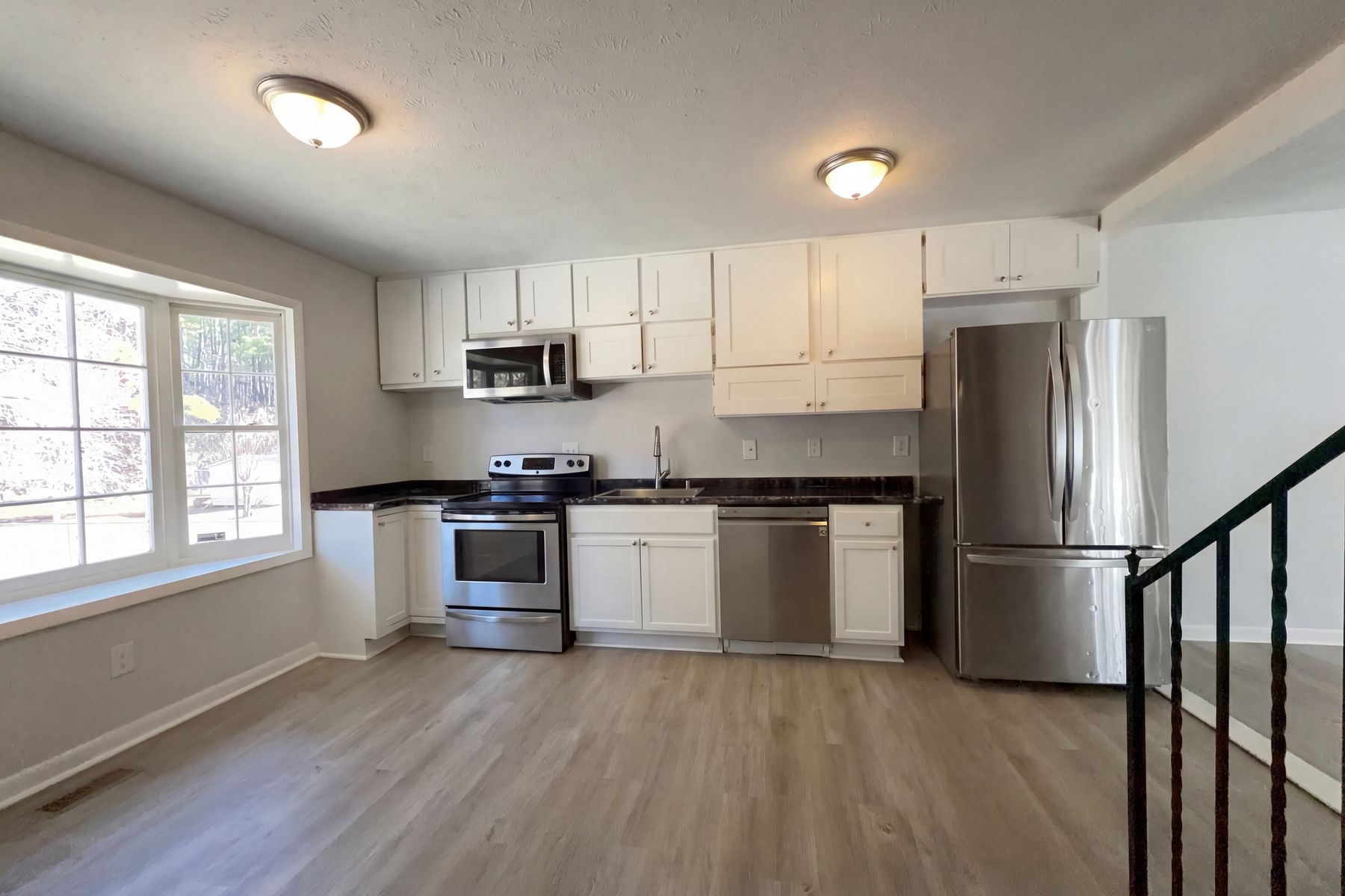 Photo 2 of 18 of 7594 Beverly Dr, Fayetteville, NC