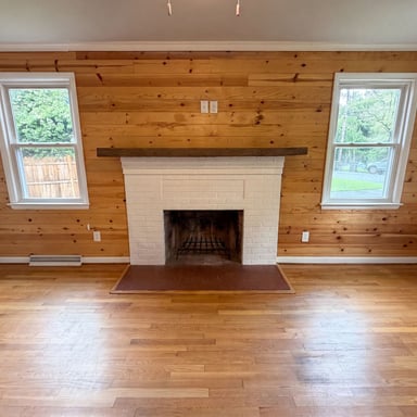 Property photo 3 of 1016 Forestview Dr