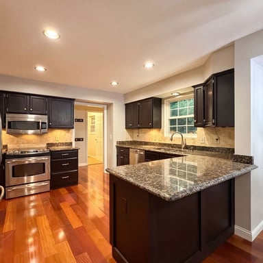 Property photo 2 of 12173 Village Woods Dr