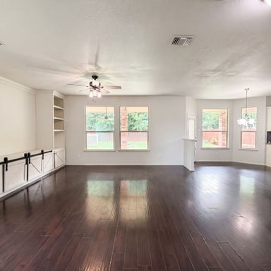 Property photo 3 of 6623 Ambrose Cir