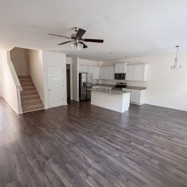 Property photo 3 of 96 Silver Birch Pass