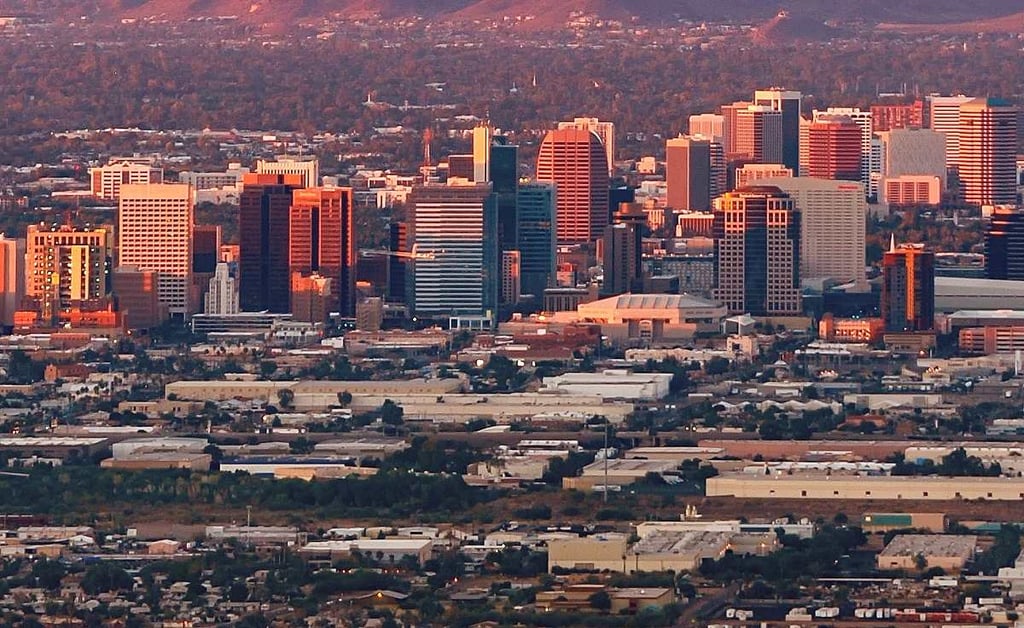 When Is the Best Time to Sell a House in Phoenix in 2026?