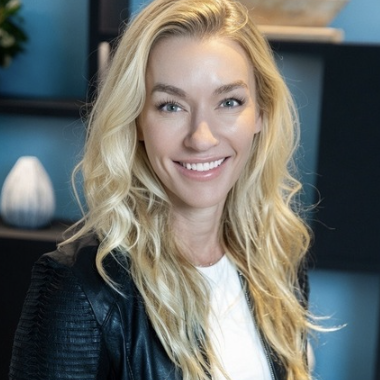 Renee, Moderator