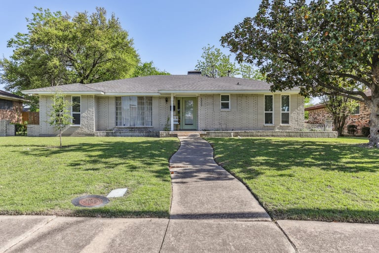 See details about 1227 Willow Glen Dr, Dallas, TX 75232