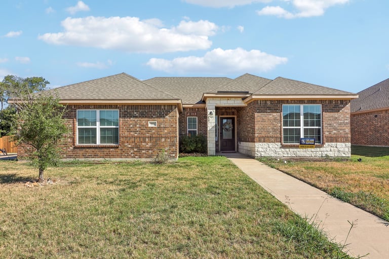 See details about 711 Milas Ln, Glenn Heights, TX 75154