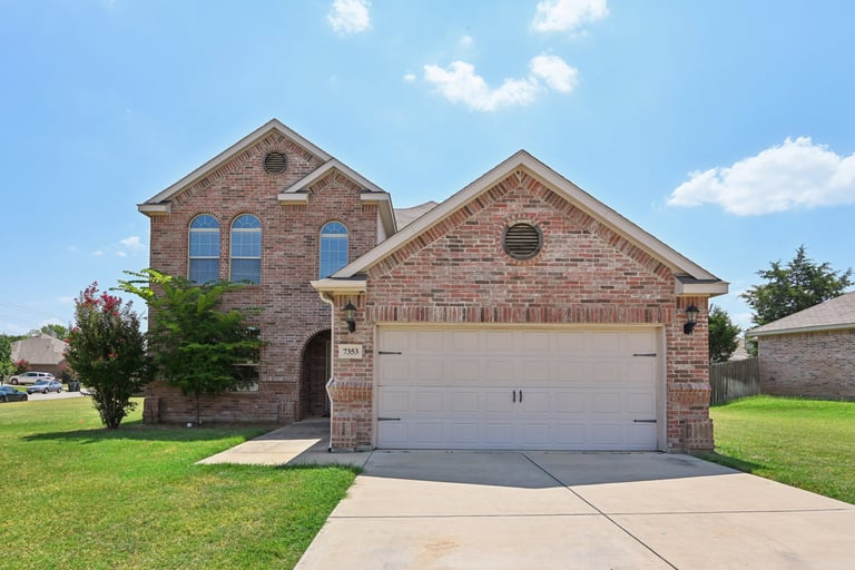 See details about 7353 Waterwell Trl, Fort Worth, TX 76140