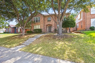 See details about 2112 Stonegate Dr, Carrollton, TX 75010