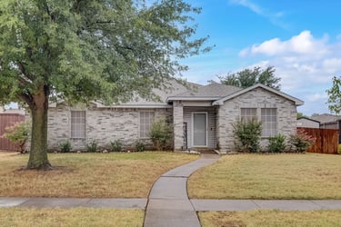 See details about 708 Bray St, Cedar Hill, TX 75104