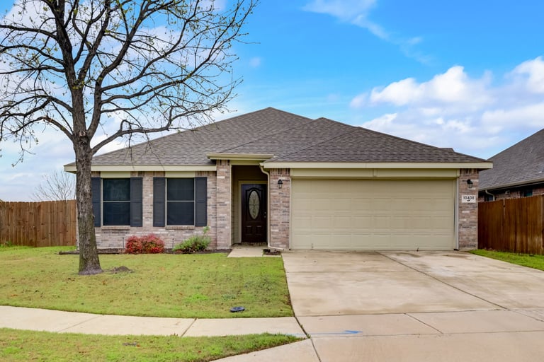 See details about 10408 Winding Passage Way, Fort Worth, TX 76131