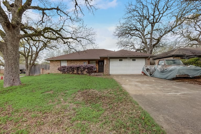 See details about 2705 Meadow Grn, Bedford, TX 76021