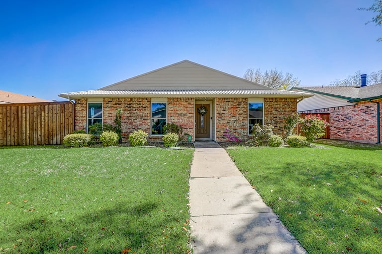 See details about 1804 Chamberlain Dr, Carrollton, TX 75007