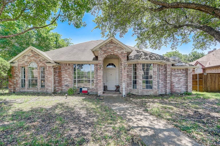 See details about 1704 Springmont Dr, Mesquite, TX 75181