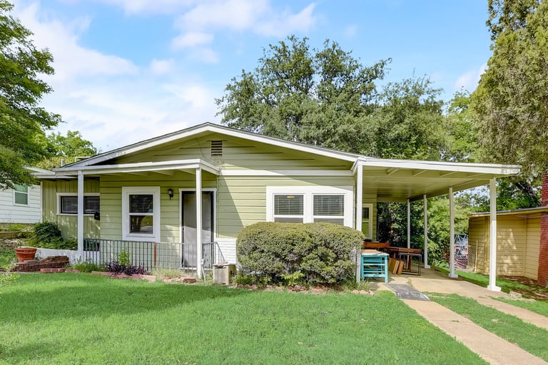See details about 4408 Fletcher Ave, Fort Worth, TX 76107