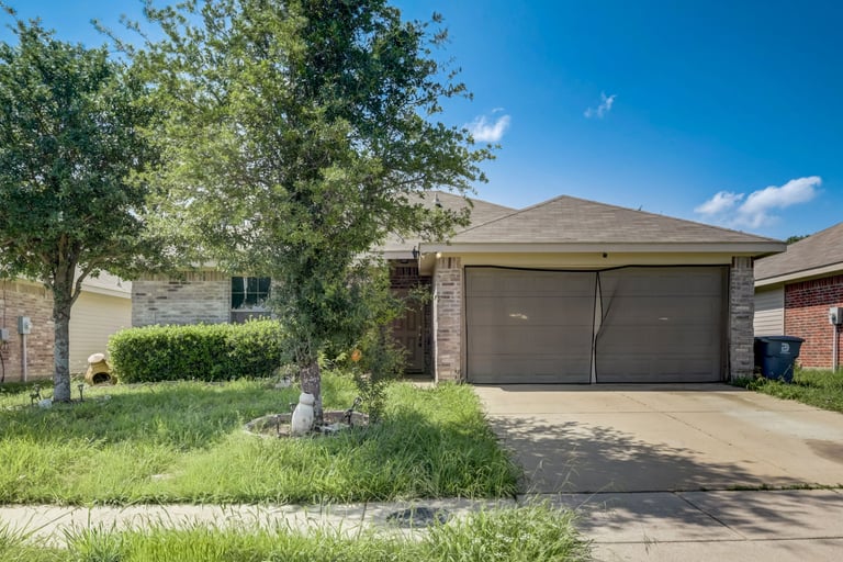 See details about 2639 Cypress Point Dr, Dallas, TX 75253