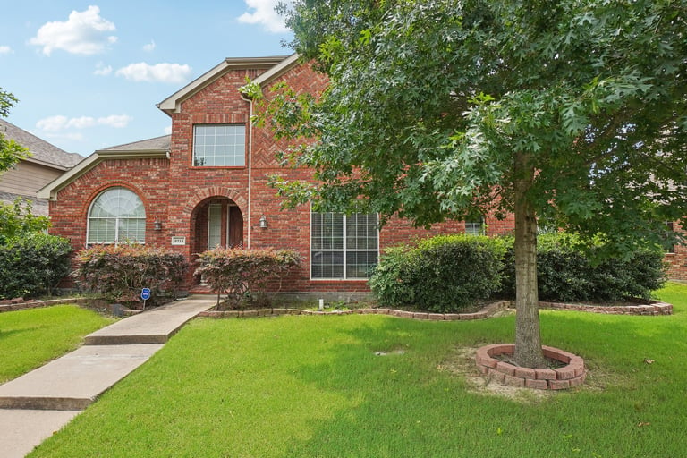 See details about 8214 Hartford Dr, Rowlett, TX 75089